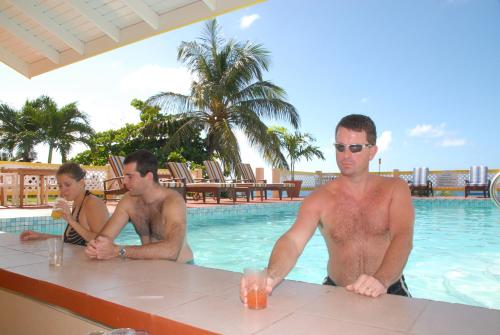 Schwimmbad, Bird Rock Beach Hotel in Basseterre Schwimmbad, Bird Rock Beach Hotel in Basseterre