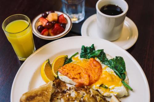 在meiguo.com看到的The Continental Hotel的介绍图片