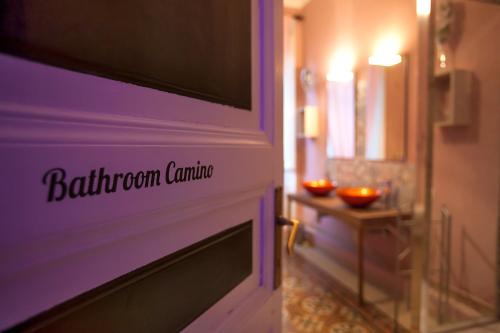 Banyo, Rome Experience Hostel in Roma Banyo, Rome Experience Hostel in Roma