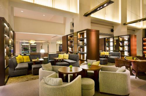 Pub/Lounge, Hyatt Regency Kinabalu in Kota Kinabalu Pub/Lounge, Hyatt Regency Kinabalu in Kota Kinabalu