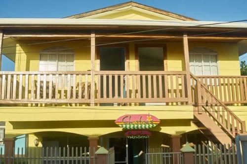 Christina's GuestHouse