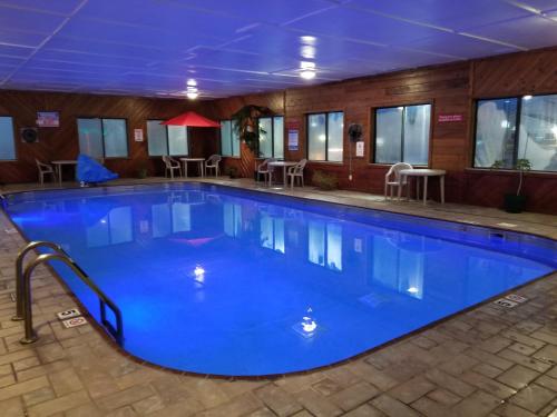 Бассейн , Super 8 By Wyndham Ottumwa in Оттумва (Айова) Бассейн , Super 8 By Wyndham Ottumwa in Оттумва (Айова)