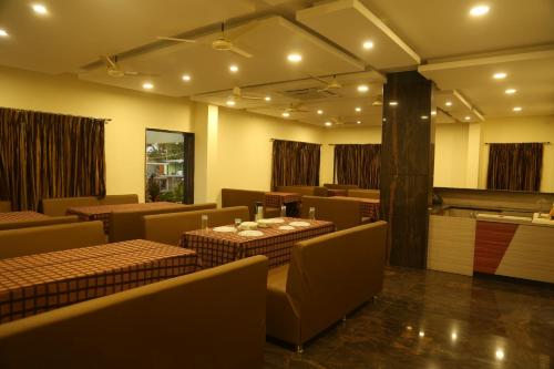 Restaurant, Samarth Residency in Hospet Restaurant, Samarth Residency in Hospet