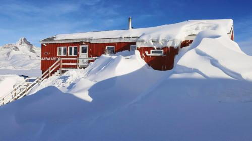 Entrance, The Red House in Tasiilaq Entrance, The Red House in Tasiilaq