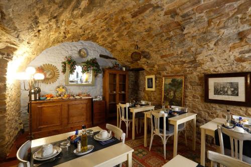 Hostal Blau in Peratallada Hostal Blau in Peratallada