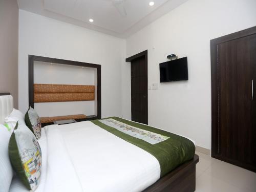This photo about OYO 9368 Hotel Pratap shared on HyHotel.com