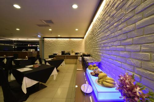 Food and beverages, A Casa Hotel near Forest and Bird Garden Food and beverages, A Casa Hotel near Forest and Bird Garden