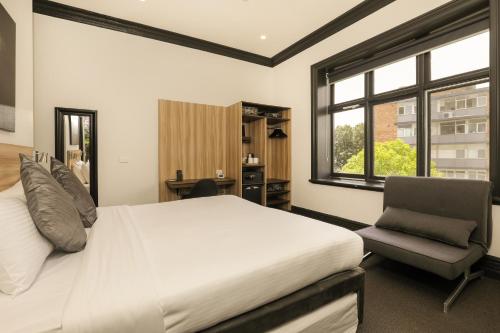 Glenferrie Lodge in North Sydney Glenferrie Lodge in North Sydney