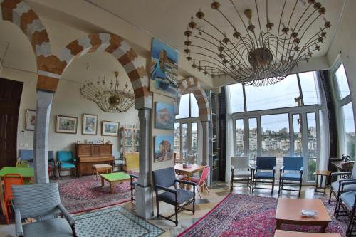 Damask Rose, Lebanese Guest House in Jounieh City Center Damask Rose, Lebanese Guest House in Jounieh City Center