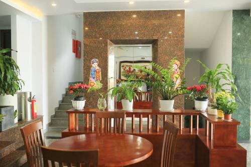 Phuong Linh Hotel near Tien Hieu Marble Handicraft Sculptures Phuong Linh Hotel near Tien Hieu Marble Handicraft Sculptures