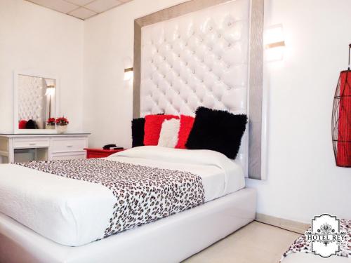 This photo about Hotel Rey shared on HyHotel.com