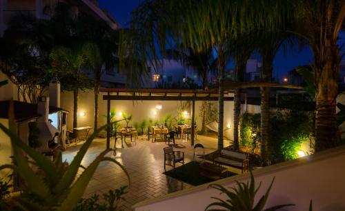Garden, B&B L'Antica Rimessa in Lecce Suburbs Garden, B&B L'Antica Rimessa in Lecce Suburbs