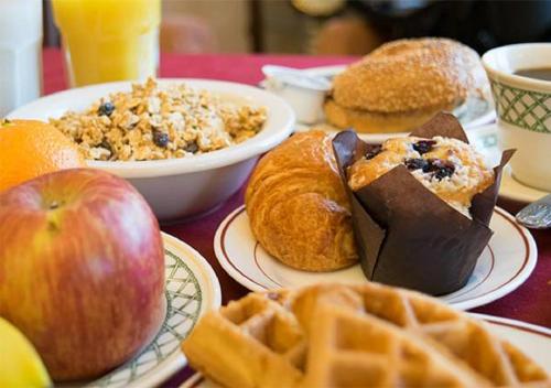 Food and beverages, Stanyan Park Hotel near San Francisco Botanical Garden Food and beverages, Stanyan Park Hotel near San Francisco Botanical Garden