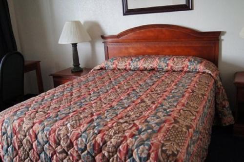 Budget Inn in Waco City Center Budget Inn in Waco City Center