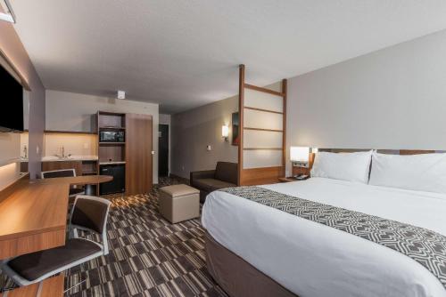 Microtel Inn & Suites by Wyndham Altoona in Altoona (PA) Microtel Inn & Suites by Wyndham Altoona in Altoona (PA)