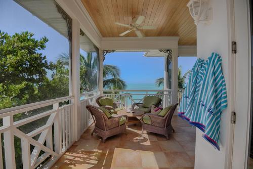 Balcony/terrace, Cape Santa Maria Beach Resort & Villas in Long Island Balcony/terrace, Cape Santa Maria Beach Resort & Villas in Long Island