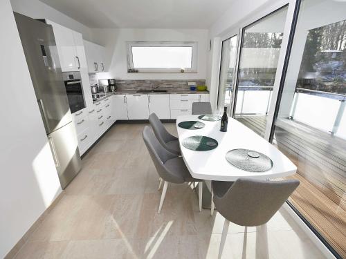 Szolgáltatások, Haus Kap Arkona in Sellin - Fewo 02 mit Kamin und Terrasse in Ostseebad Sellin Szolgáltatások, Haus Kap Arkona in Sellin - Fewo 02 mit Kamin und Terrasse in Ostseebad Sellin