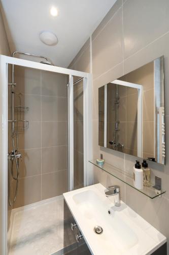 This photo about Le 17 shared on HyHotel.com