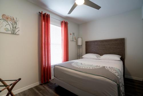 Oasis Villa Retreat in South Bradenton Oasis Villa Retreat in South Bradenton