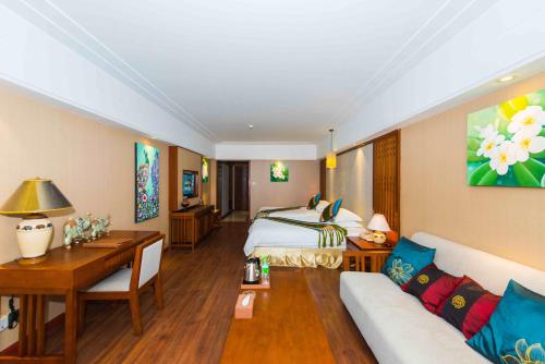 This photo about Xishuangbanna Harbour Side International Hotel shared on HyHotel.com