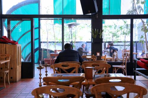 المطعم, الحمرا إيربان غاردنز (Hamra Urban Gardens) in بيروت المطعم, الحمرا إيربان غاردنز (Hamra Urban Gardens) in بيروت
