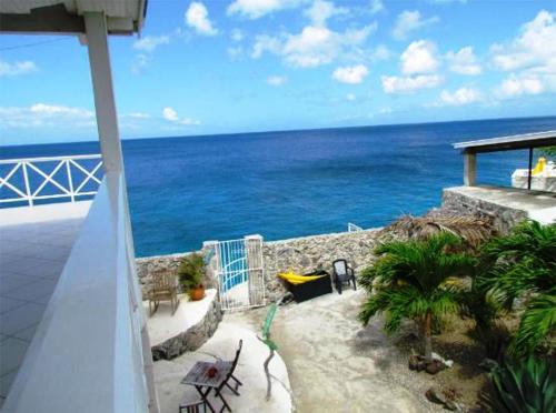 Dolphin Hearthouse in Lagun Dolphin Hearthouse in Lagun
