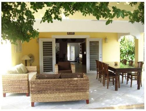 Dolphin Hearthouse in Lagun Dolphin Hearthouse in Lagun