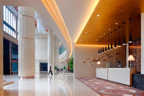Lobby, Radisson Blu Plaza Chongqing in Chongqing Lobby, Radisson Blu Plaza Chongqing in Chongqing