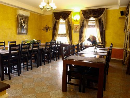 Restoran, Pensiunea Byblos in Piatra Neamt Restoran, Pensiunea Byblos in Piatra Neamt