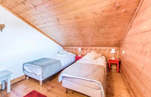 Guestroom, Residence Les Fermes de Meribel - maeva Home in Meribel Village Guestroom, Residence Les Fermes de Meribel - maeva Home in Meribel Village