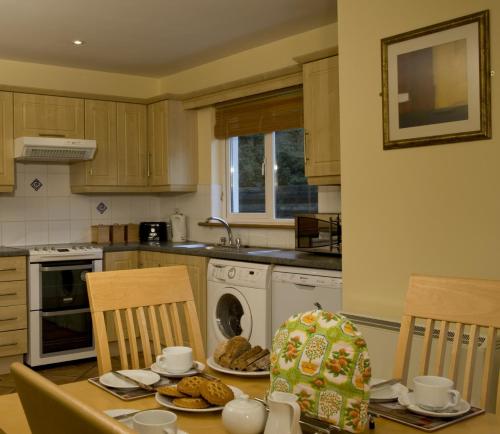 Konyha, Forest Haven Holiday Homes by Trident Holiday Homes in Dunmore East Konyha, Forest Haven Holiday Homes by Trident Holiday Homes in Dunmore East
