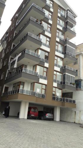 Trabzon Three Bedroom Apartment with Sea View in Mersin District yol tarifi