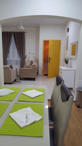 Muscat Royal Suites in Σεεμπ (Μουσκάτ) Muscat Royal Suites in Σεεμπ (Μουσκάτ)