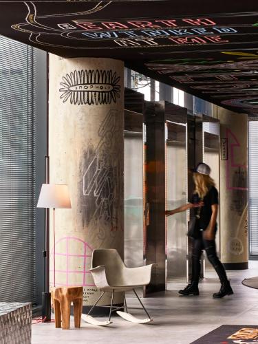 حانة/استراحة, ماما شيلتر بلجراد (Mama Shelter Belgrade) in Stari Grad حانة/استراحة, ماما شيلتر بلجراد (Mama Shelter Belgrade) in Stari Grad