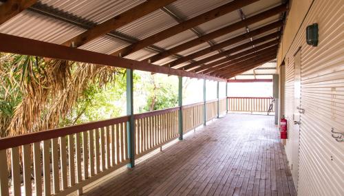 STORK RD BUDGET ROOMS - PRIVATE ROOMS WITH SHARED BATHROOMS access to POOL in Longreach STORK RD BUDGET ROOMS - PRIVATE ROOMS WITH SHARED BATHROOMS access to POOL in Longreach