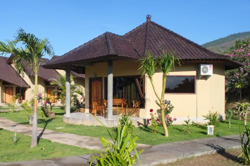 阳台/露台, 乌雅艾梅的温泉度假村酒店 (Hotel Uyah Amed Spa & Resort) in 艾湄湾 阳台/露台, 乌雅艾梅的温泉度假村酒店 (Hotel Uyah Amed Spa & Resort) in 艾湄湾