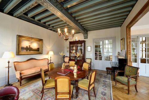 المرافق الترفيهية, Le Prieure d'Orchaise in أورشيز المرافق الترفيهية, Le Prieure d'Orchaise in أورشيز