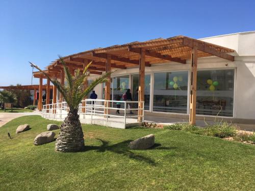 Εγκαταστάσεις ψυχαγωγίας, Playa Herradura in Κοκίμπο Εγκαταστάσεις ψυχαγωγίας, Playa Herradura in Κοκίμπο