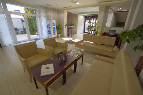 לובי, Szent Gellert Hotel in Szekesfehervar לובי, Szent Gellert Hotel in Szekesfehervar