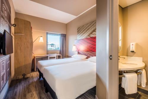 ibis Cali Granada in กาลี ibis Cali Granada in กาลี