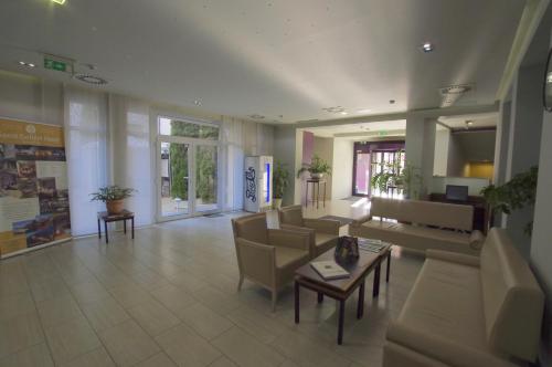 Lobi, Szent Gellert Hotel in Szekesfehervar Lobi, Szent Gellert Hotel in Szekesfehervar