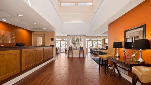 大堂, 最佳西方米爾頓旅館 (Best Western Milton Inn) in 佛羅里達州米爾頓 (FL) 大堂, 最佳西方米爾頓旅館 (Best Western Milton Inn) in 佛羅里達州米爾頓 (FL)