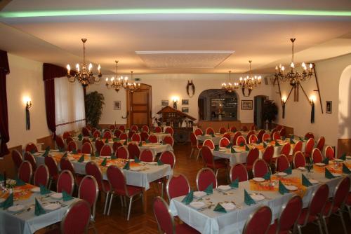 Familienhotel Zur Linde in Panschwitz-Kuckau Familienhotel Zur Linde in Panschwitz-Kuckau