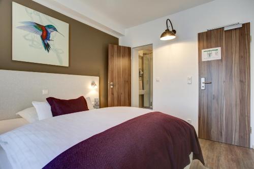 This photo about Hotel West shared on HyHotel.com