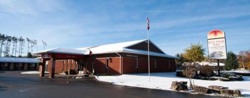 This photo about Red Pine Inn & Conference Centre shared on HyHotel.com