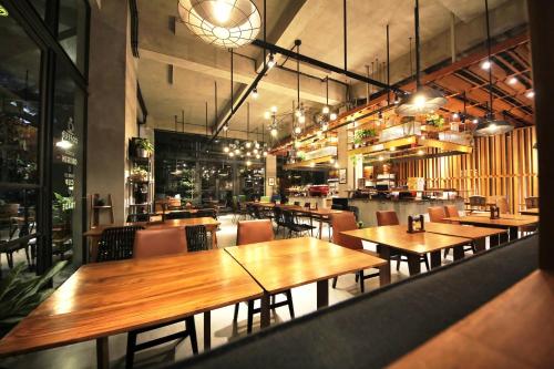 Restaurant, Hay Hotel Bandung near Gedung Sate Restaurant, Hay Hotel Bandung near Gedung Sate