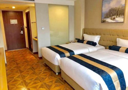This photo about Days Inn Business Place Bagu Chongqing shared on HyHotel.com