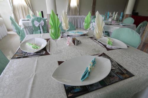 Restoranas, Dolce Vita Resort Hotel in Bujumbura Restoranas, Dolce Vita Resort Hotel in Bujumbura