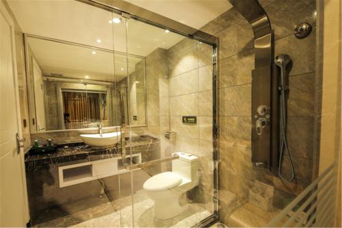 This photo about Foshan Longwan International Hotel shared on HyHotel.com