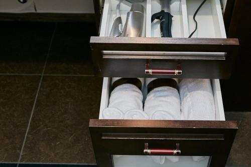 Bathroom, HOTEL MYTH M -ホテル マイス エム- Adult Only in Sennan Bathroom, HOTEL MYTH M -ホテル マイス エム- Adult Only in Sennan